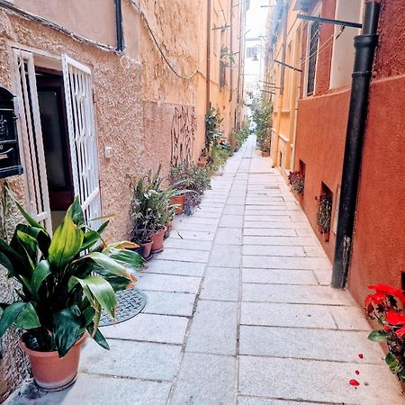 Casa Vacanza Castello Cagliari Buitenkant foto